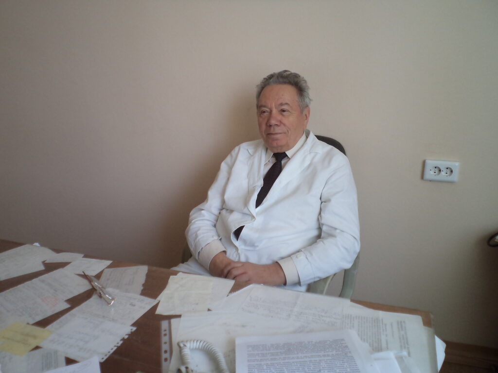Поздравляем с юбилеем д.м.н., профессора кафедры хирургических болезней Владимира Егоровича Волкова